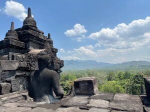 President Advocates Peace and Compassion in Vesak Message