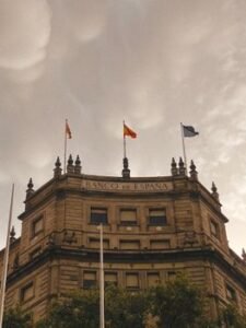 Sri Lanka’s Central Bank Shortens Exporter Dollar Conversion Period to 30 Days