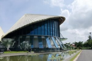 Sri Lanka’s Foreign Minister Heads to ASEAN Forum, Announces Consulate in the Philippines