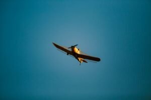 Foreign woman drowns after paramotor crash off Bentota coast