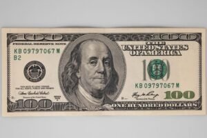Sri Lanka Central Bank Invests US$70.5 Million in June to Support Rupee Stability