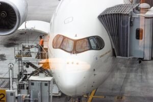 Emirates Expands Colombo Operations with New A350 Premium Economy Flight