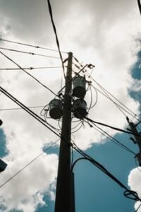 Sri Lankan Stocks Climb on Rising Utilities Sector