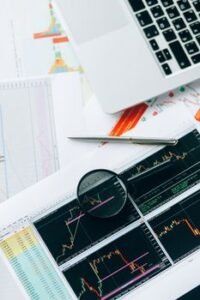 Sri Lankan Stock Market Weighed Down by Utilities and Energy Stocks