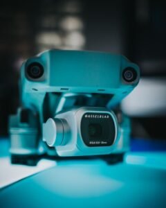 From LifeHacks site: This LiDAR-Powered Robot Lawn Mower Is $700 Off