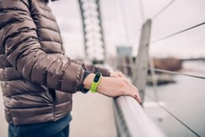 From LifeHacks site: Garmin Launched It’s First Screenless Smart Band Today, and I Tried It Out