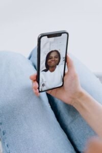 Scammers Are Using FaceTime to Pose As Apple Support Reps