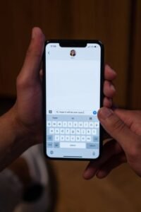 10 Hacks Every Apple Messages User Should Know