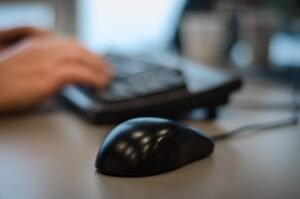 EurekAlert! Unveils the Mechanics Behind Clickbait Dominance
