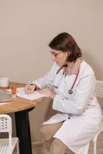 Sri Lanka to Revise Doctor Allowances Amid Internship Backlog