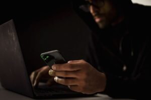 Zero-Click WhatsApp Attack Targets iPhone Users in Sri Lanka