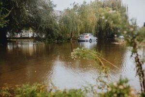 Minor flood warning issued for Ratnapura as heavy rains continue