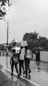 Sri Lanka Closes Schools as Floods and Mudslides Claim Five Lives