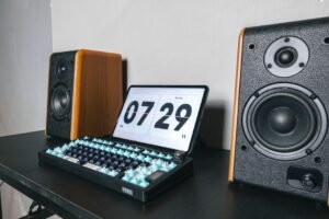 From LifeHacks site: This Pool-Friendly Soundcore Speaker Is 35% Off Right Now