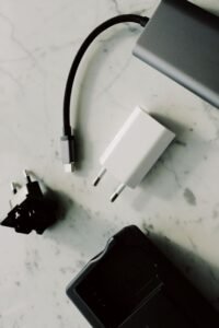 From LifeHacks site: This Lightweight Google Pixelsnap Wireless Charger Is 50% Off Right Now