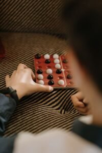 From LifeHacks site: ‘Outlier’ Is a New Word-Search Game That Makes Me Feel Smart