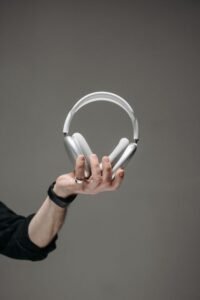 From LifeHacks site: You Can Get These Nothing Over-Ear Headphones for 27% Off Right Now