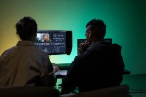 From LifeHacks site: This Samsung 27-Inch OLED Gaming Monitor Is $150 Off Right Now