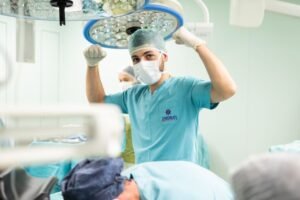 Military Surgeons Remove Record-Breaking 3.1kg Bladder Stone
