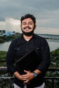 Breaking News – අත්අඩංගුවට ගත් නාමල් රාජපක්ෂ රිමාන්ඩ්..