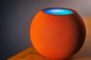From LifeHacks site: This Tiny 360-Degree Bluetooth Speaker Is 40% Off Right Now