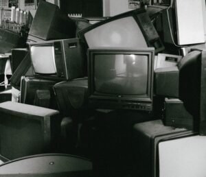 From LifeHacks site: These 65-Inch TVs Are on Sale for up to $1,200 Off for Labor Day