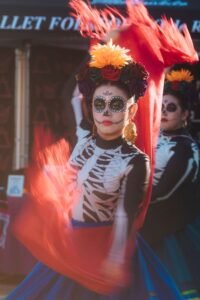 From LifeHacks site: The Out-of-Touch Adults’ Guide to Kid Culture: What is Face Dancing?