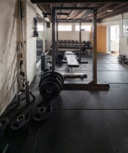 From LifeHacks site: 14 Things Every Home Gym Needs