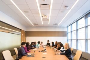 Sri Lankan Corporate Boards Need ‘Street-Smart’ Leadership, Says SLID Chairman
