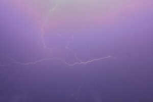 Severe Lightning Warning Issued for Multiple Regions Across Sri Lanka