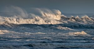 Amber Advisory Issued for Strong Winds and Rough Seas Across Sri Lanka