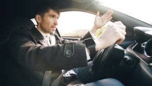 Sri Lanka Strictly Enforces Mandatory Seat Belt Regulations Across All Expressways