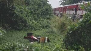 Six Injured, Three Seriously, After Bus Collides with Train in Habaraduwa